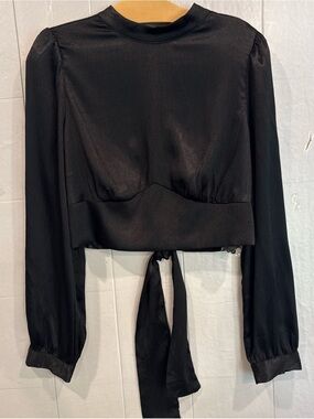 Astr Black Textured Satin Cropped Open Back With Tie Long-Sleeve Blouse Top